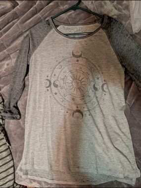 LOL Vintage Gray Raglan Moon & Sun Graphic Tee
